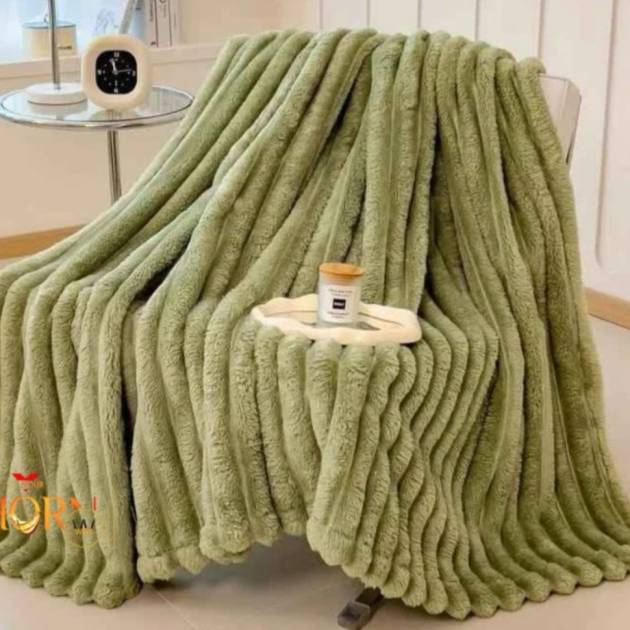 Fill Your Horn With Oil Fleece Blanket